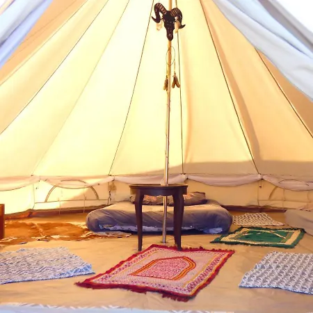 Οργανωμένο κάμπινγκ Nuit Insolite A La Ferme, Inuit Dream Tent Les Sables Vignier