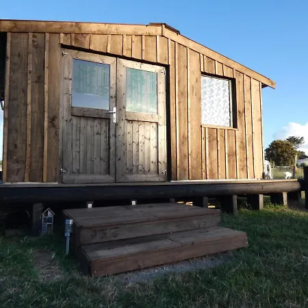 Nuit Insolite A La Ferme, Inuit Dream Tent *